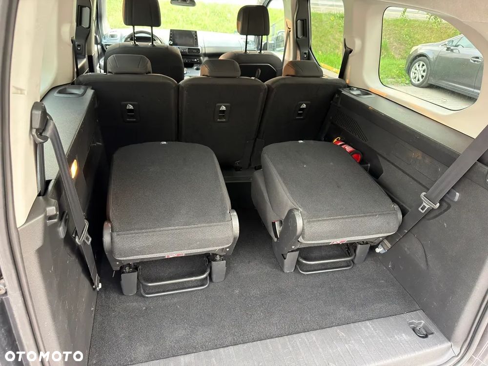 Opel Combo 1.2 Turbo Start/Stop Automatik Innovation - 21