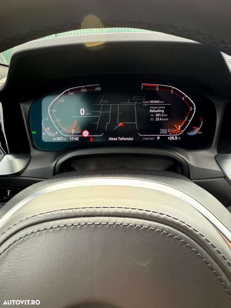 BMW 3 Series 2019 — imagine 16