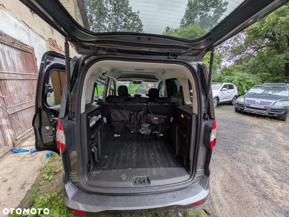 Ford Tourneo Courier 1.5 TDCi Trend - 8