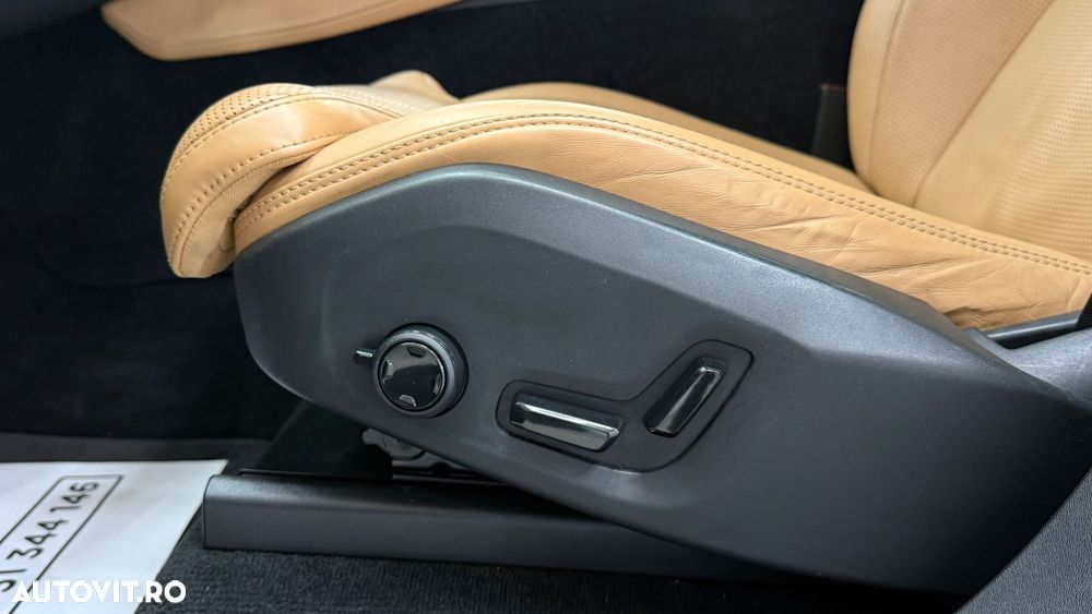 Volvo XC 90 D5 AWD Inscription - 38