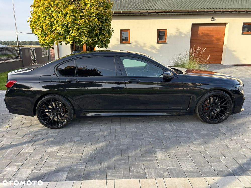 BMW Seria 7 740Li - 4