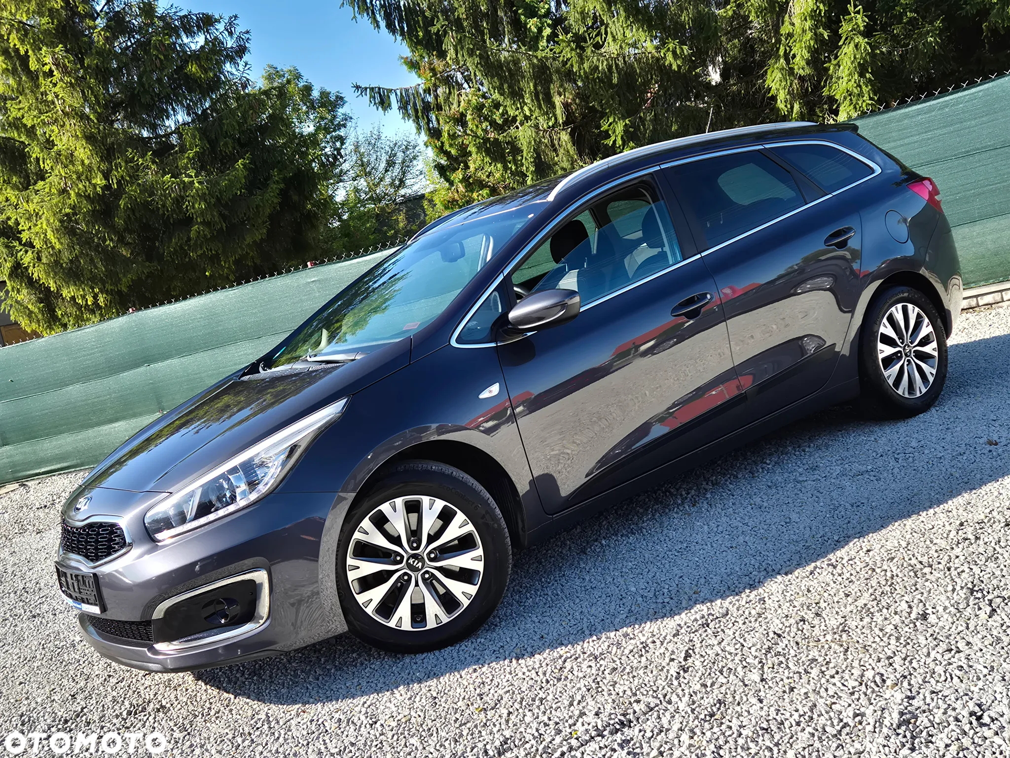 Kia Ceed 1.6 CRDi 136 ISG Platinum Edition - 6