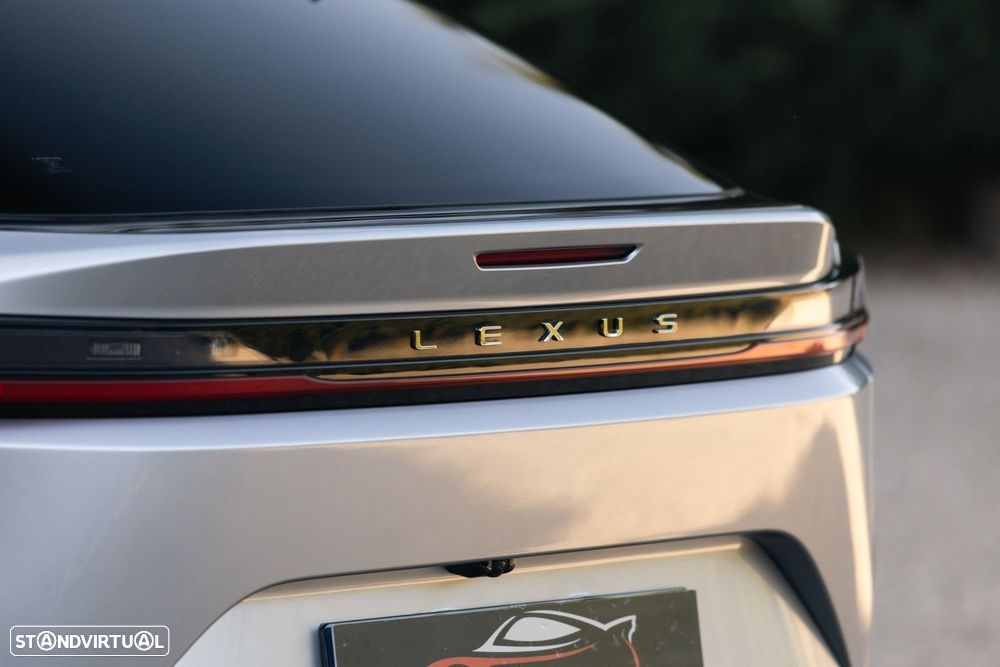 Lexus RZ 300e Premium - 13