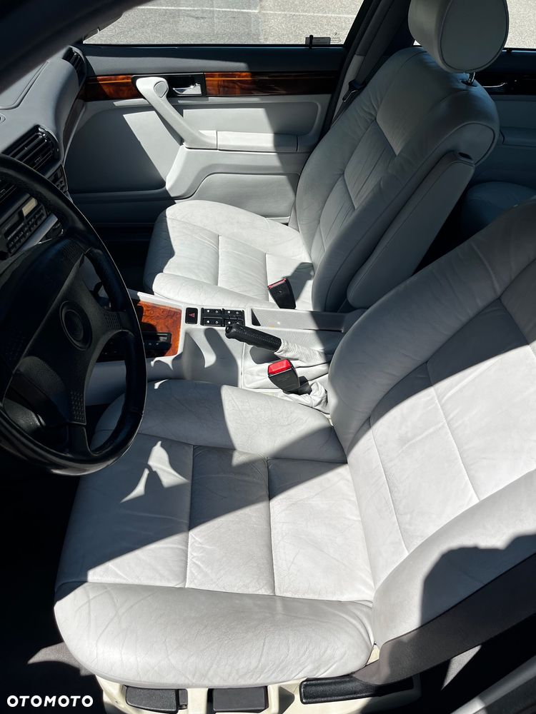 BMW Seria 7 - 27