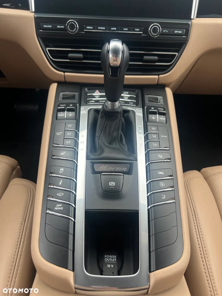 Porsche Macan Standard - 31
