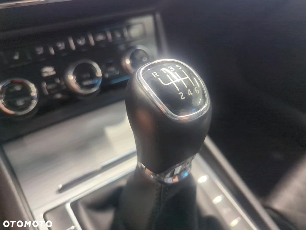 Skoda Superb 1.5 TSI Ambition - 16