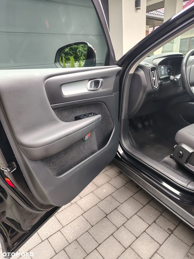 Volvo XC 40 - 24