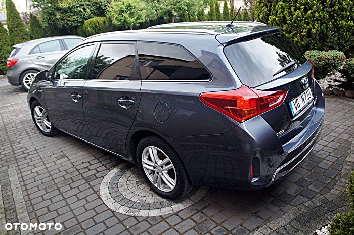 Toyota Auris 1.8 HSD Luna - 11