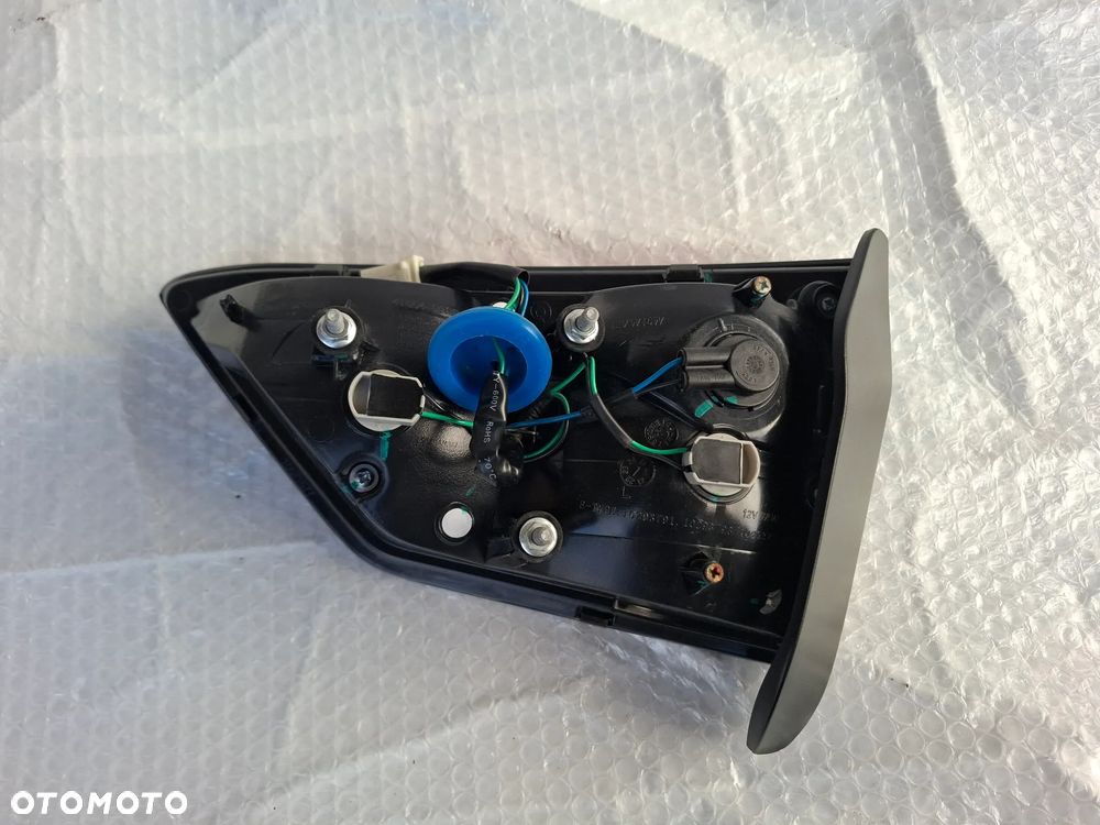 MG ZS EV ELEKTRYK 2021 LAMPA W KLAPE LEWY TYŁ TYLNA 10293791 10293793 - 3