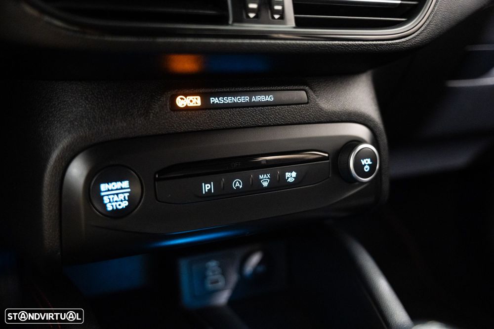 Ford Focus SW 1.0 EcoBoost ST-Line X - 17