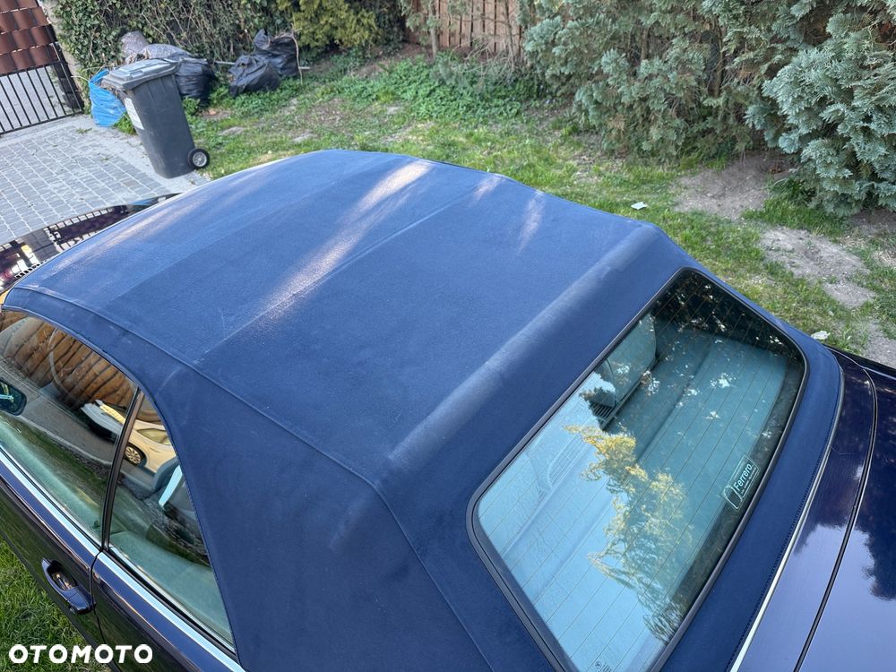 BMW Seria 3 325i - 13