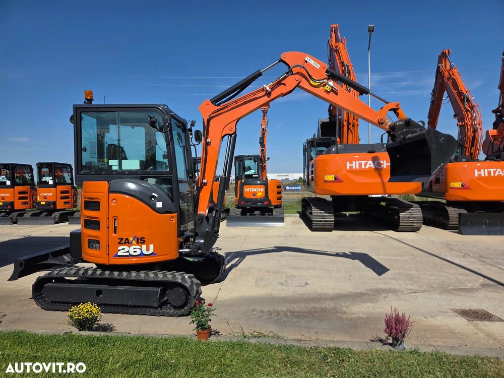 Hitachi ZX26U-6, 2024, 939 ore, Masa operationala 2,74tone, CUPLA RAPIDA mecanica+cupa ingusta+cupa lata+cupa taluz neinclinabila, LAMA NIVELARE, inst picon pe brate, fara aer conditionat, latime 1,2m, ridica 1,6 tone, JAPONIA, leasing-PROMOTIE 31.900Eur+Tva - 24
