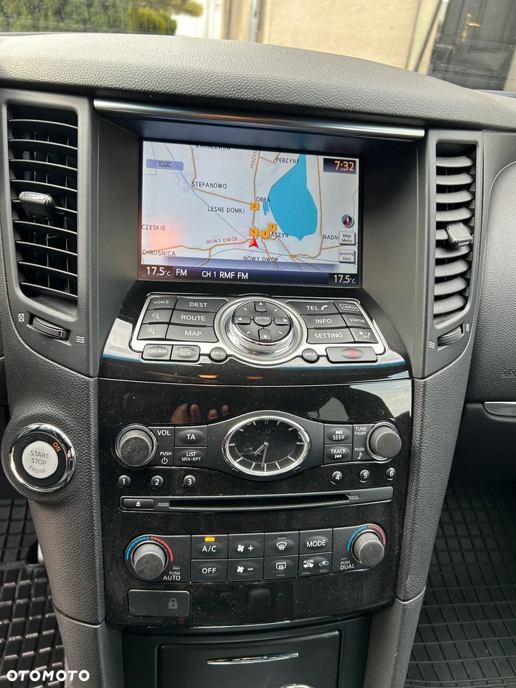 Infiniti QX70 3.7 AWD Design - 15