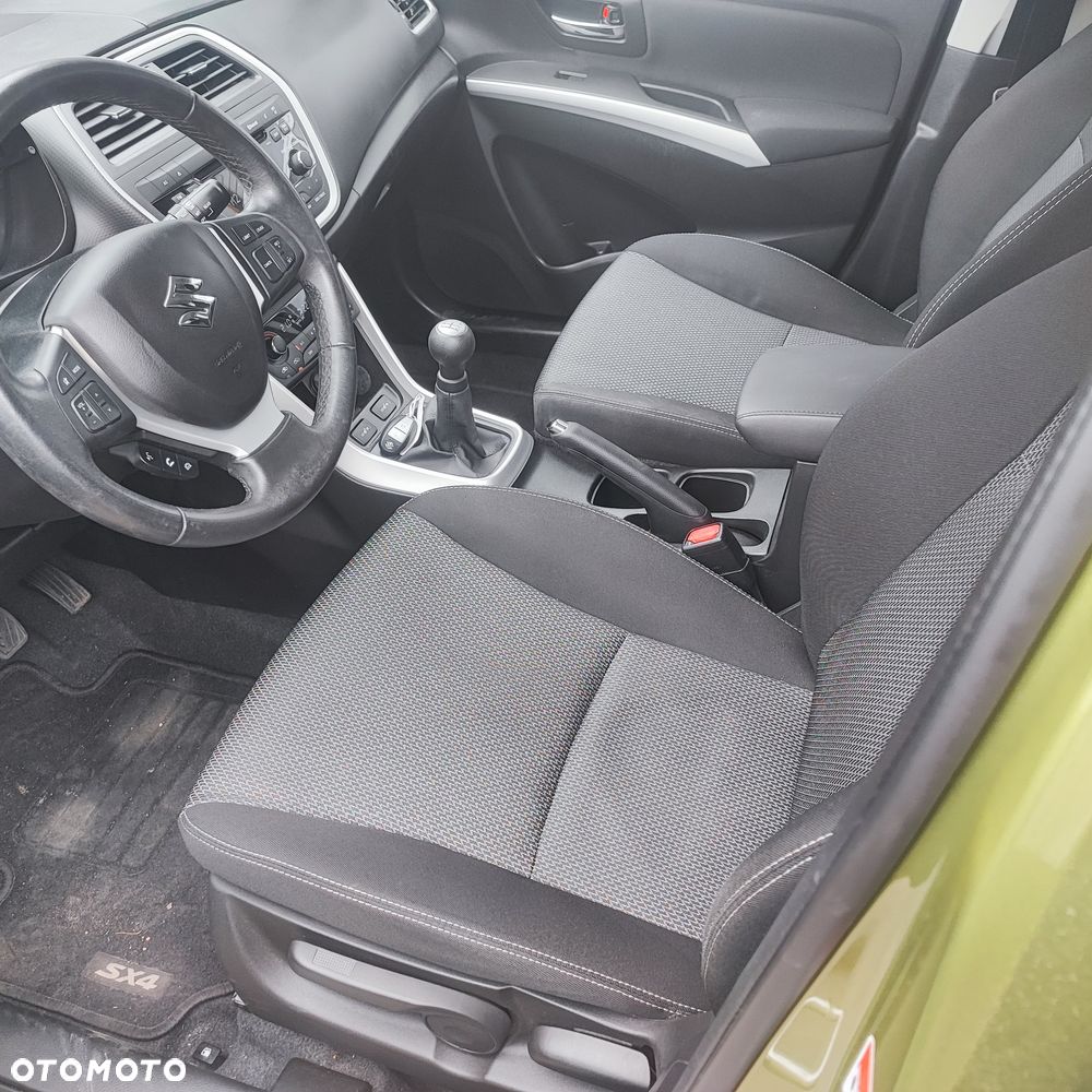 Suzuki S-Cross - 14
