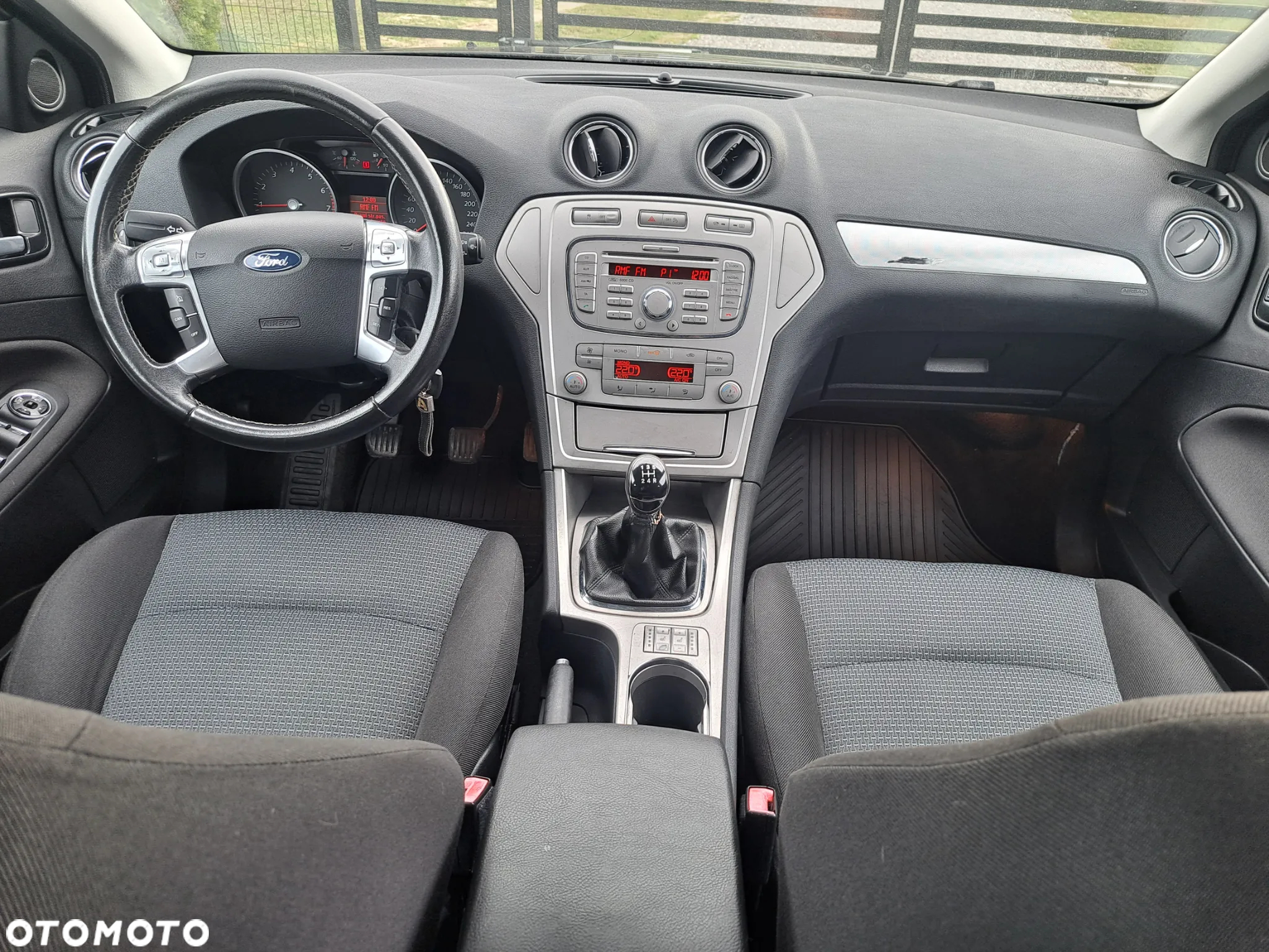 Ford Mondeo 2.0 Ambiente - 17
