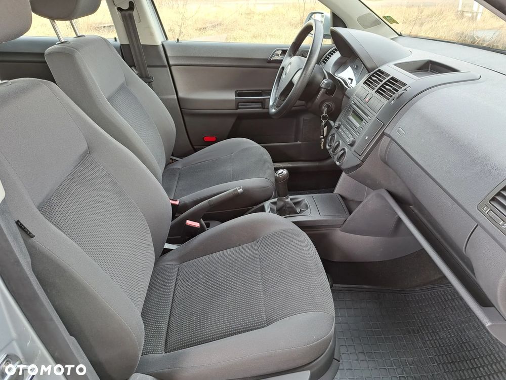 Volkswagen Polo - 19