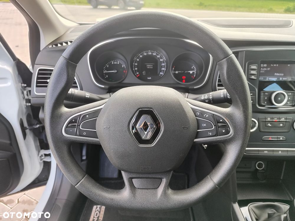 Renault Megane Grandtour TCe 115 GPF LIFE - 12
