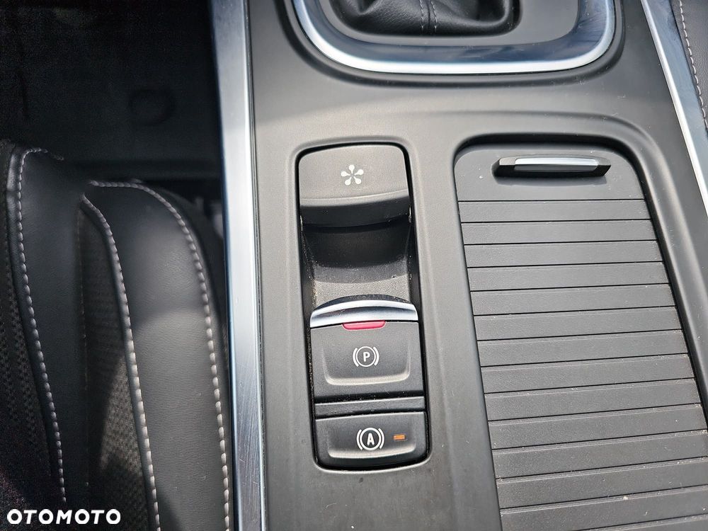 Renault Megane 1.3 TCe FAP Intens EDC - 28