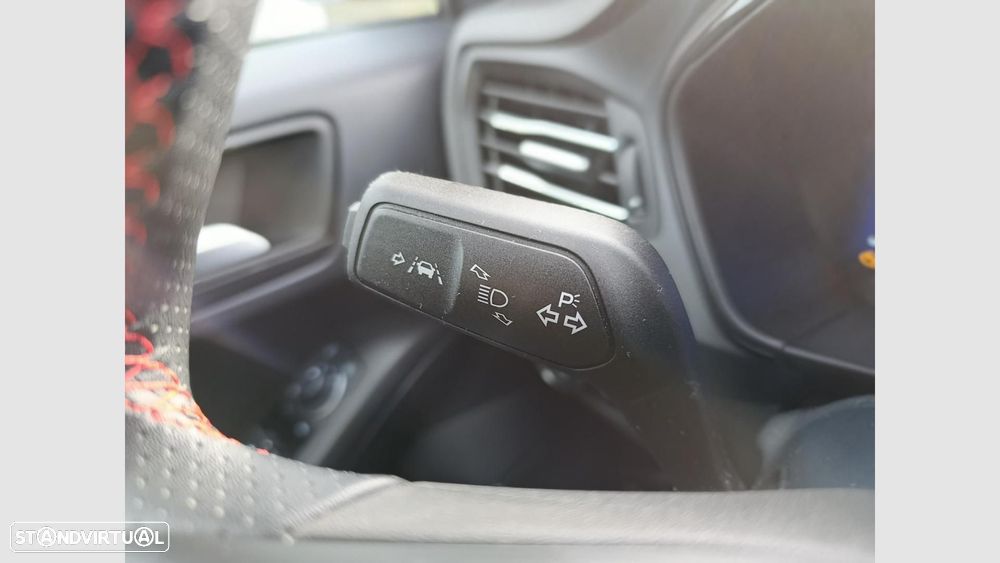 Ford Focus SW 1.0 EcoBoost MHEV ST-Line X - 25