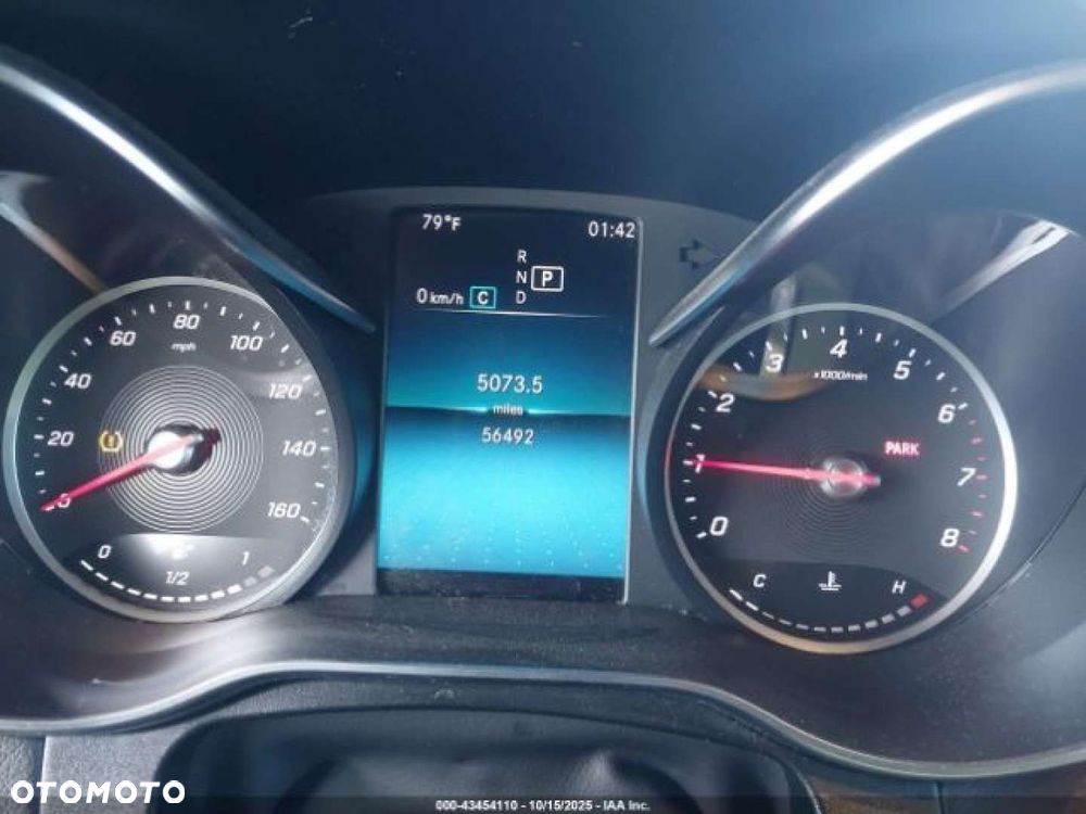 Mercedes-Benz GLC - 12