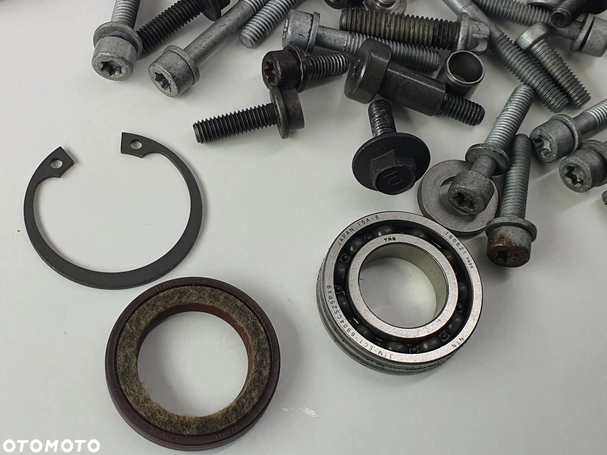 SRUBY SILNIKA SRUBA BMW 1200 R NINE T K21 K23 K25 NINET BMW GS K25 - 10