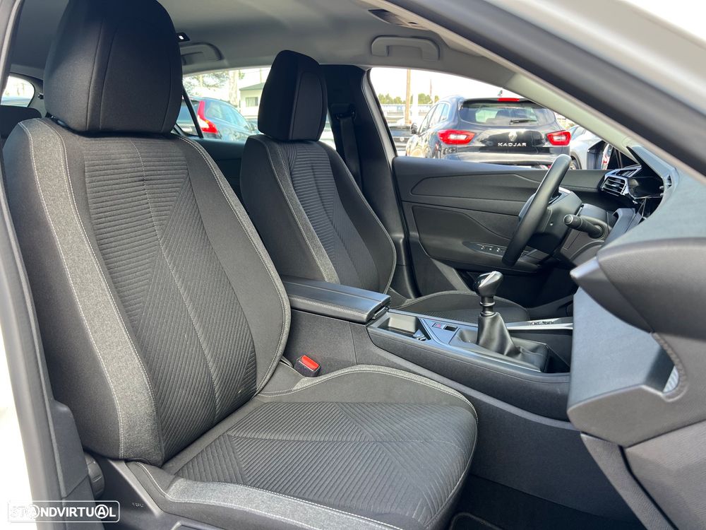 Peugeot 308 1.5 BlueHDi Style J17 - 22