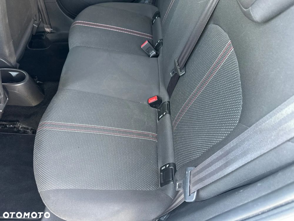 Opel Corsa - 18