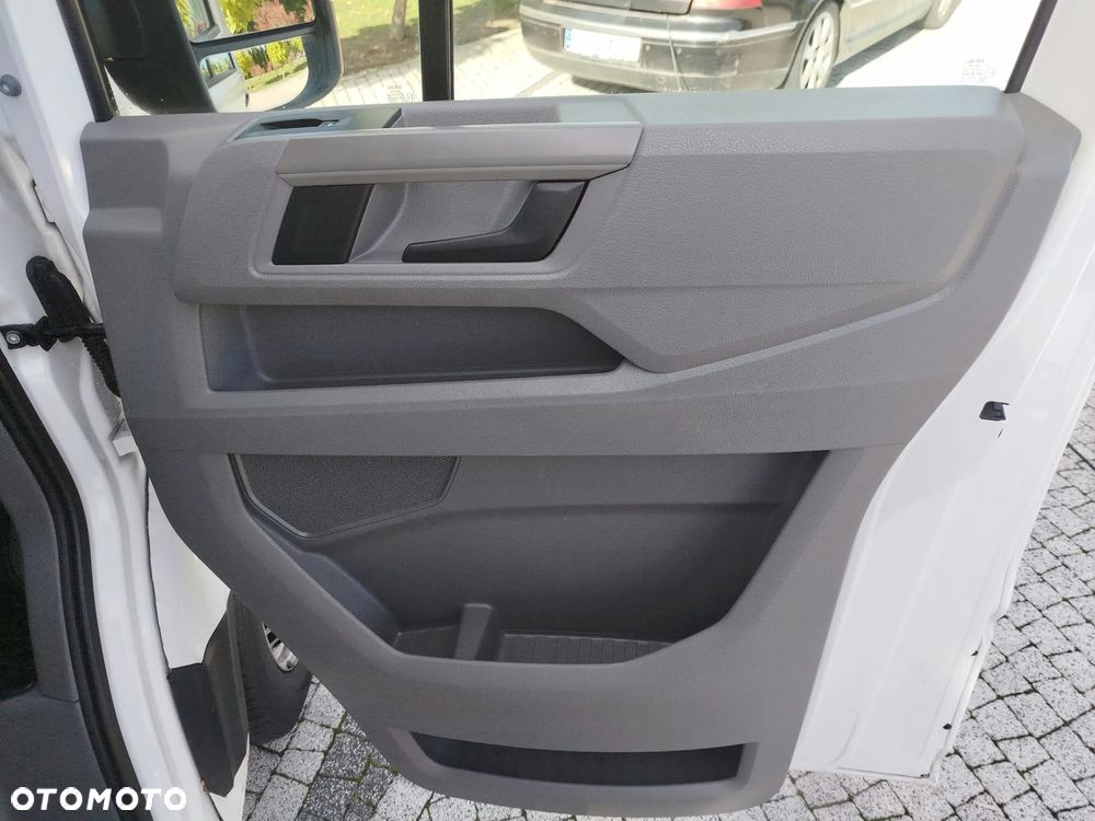 Volkswagen CRAFTER - 18