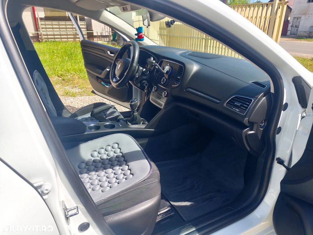 Renault Megane - 2