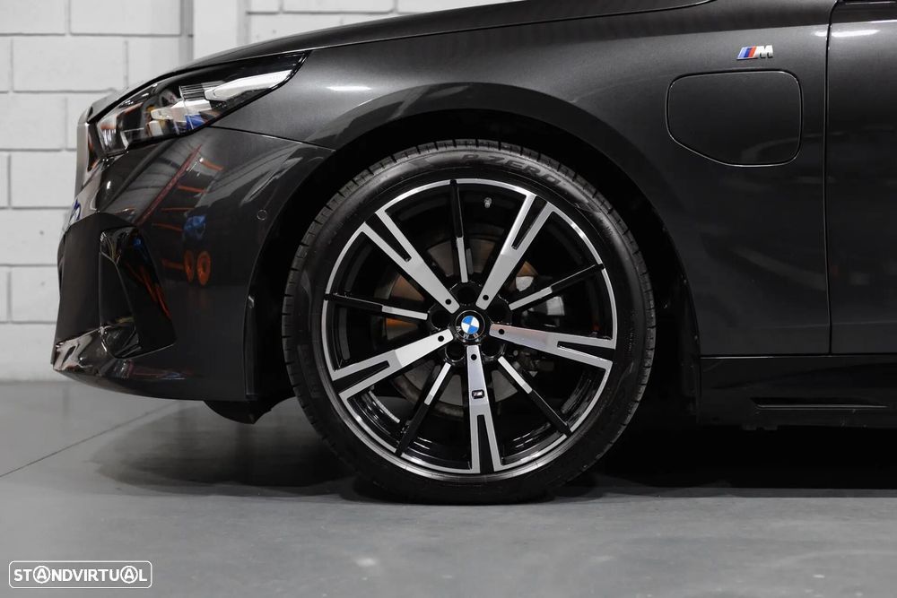 BMW 530 e xDrive Pack Desportivo M Pro - 17