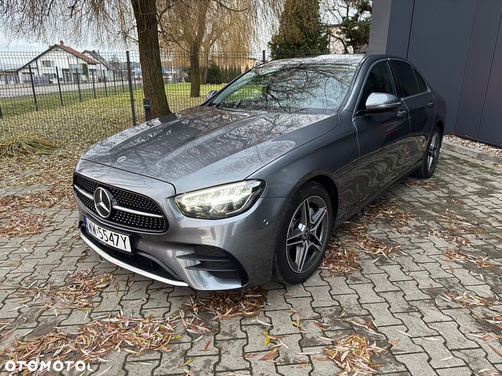Mercedes-Benz Klasa E 220 d 4Matic 9G-TRONIC AMG Line - 5