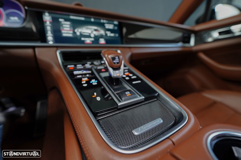 Porsche Panamera Sport Turismo 4 E-Hybrid - 35