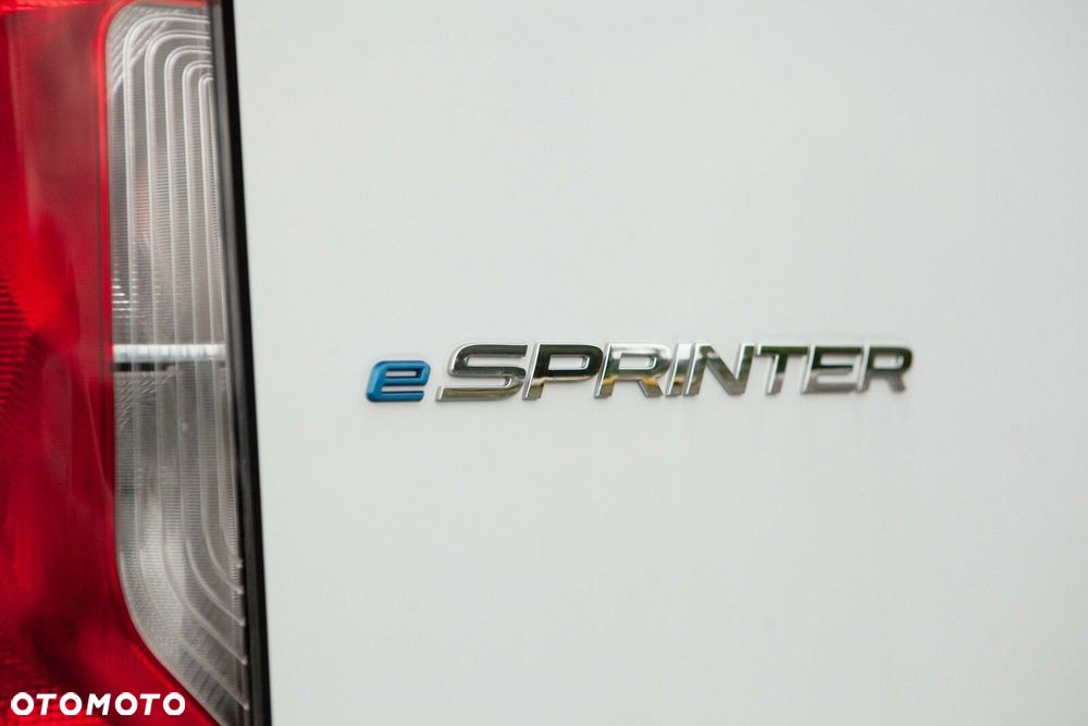 Mercedes-Benz eSprinter - 22