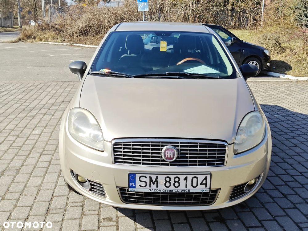 Fiat Linea 1.4 Active - 12