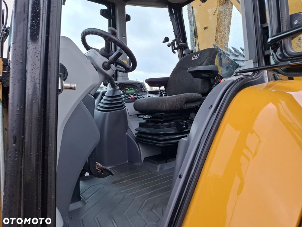 Caterpillar 444F2 - 32