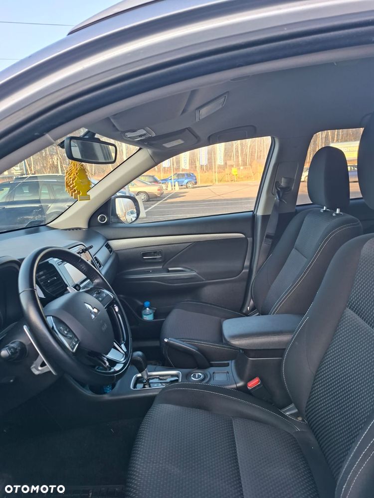 Mitsubishi Outlander 2.0 Intense 4WD CVT - 4