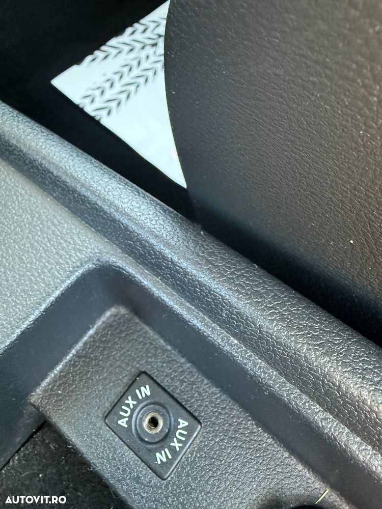 Volkswagen Tiguan - 10