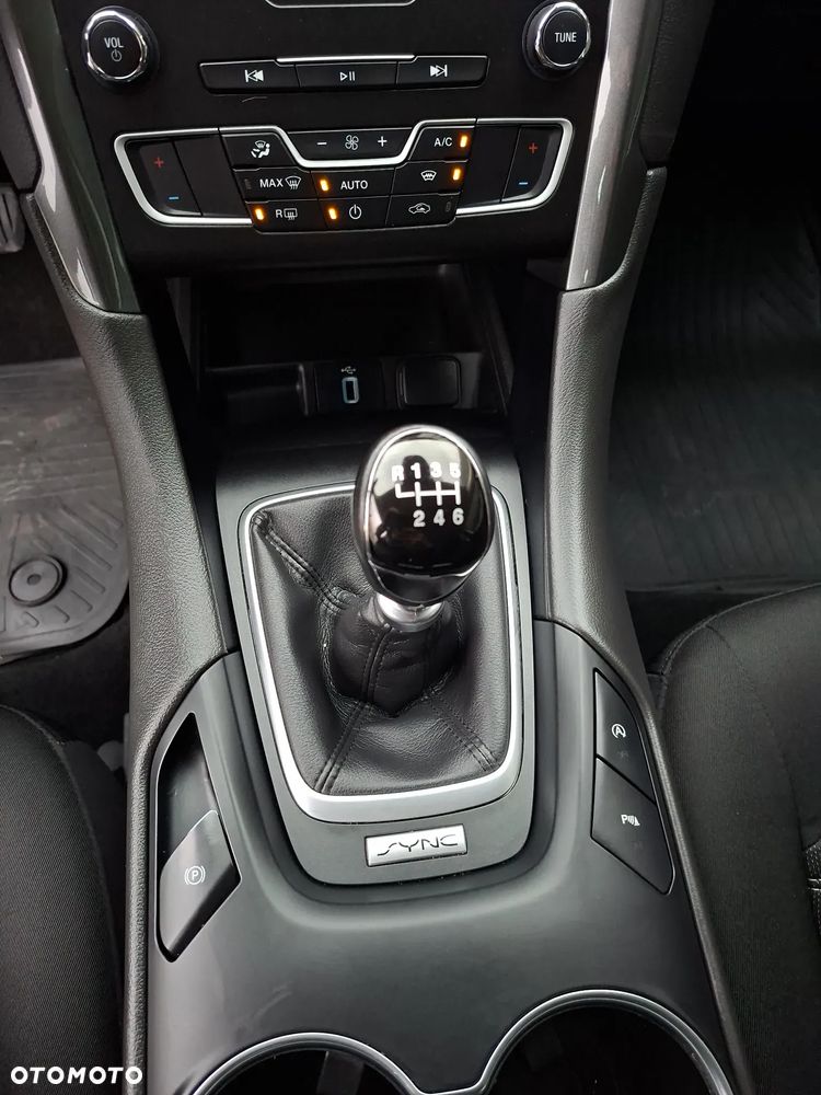 Ford Mondeo 1.5 EcoBoost Trend - 25