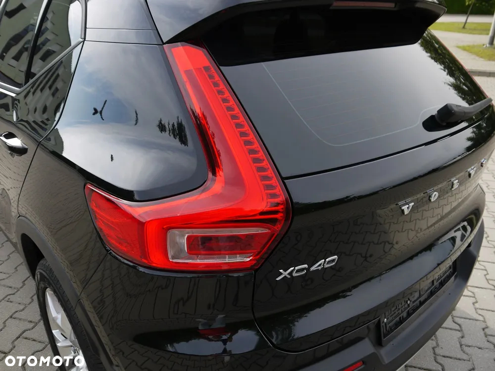 Volvo XC 40 T3 Momentum - 35
