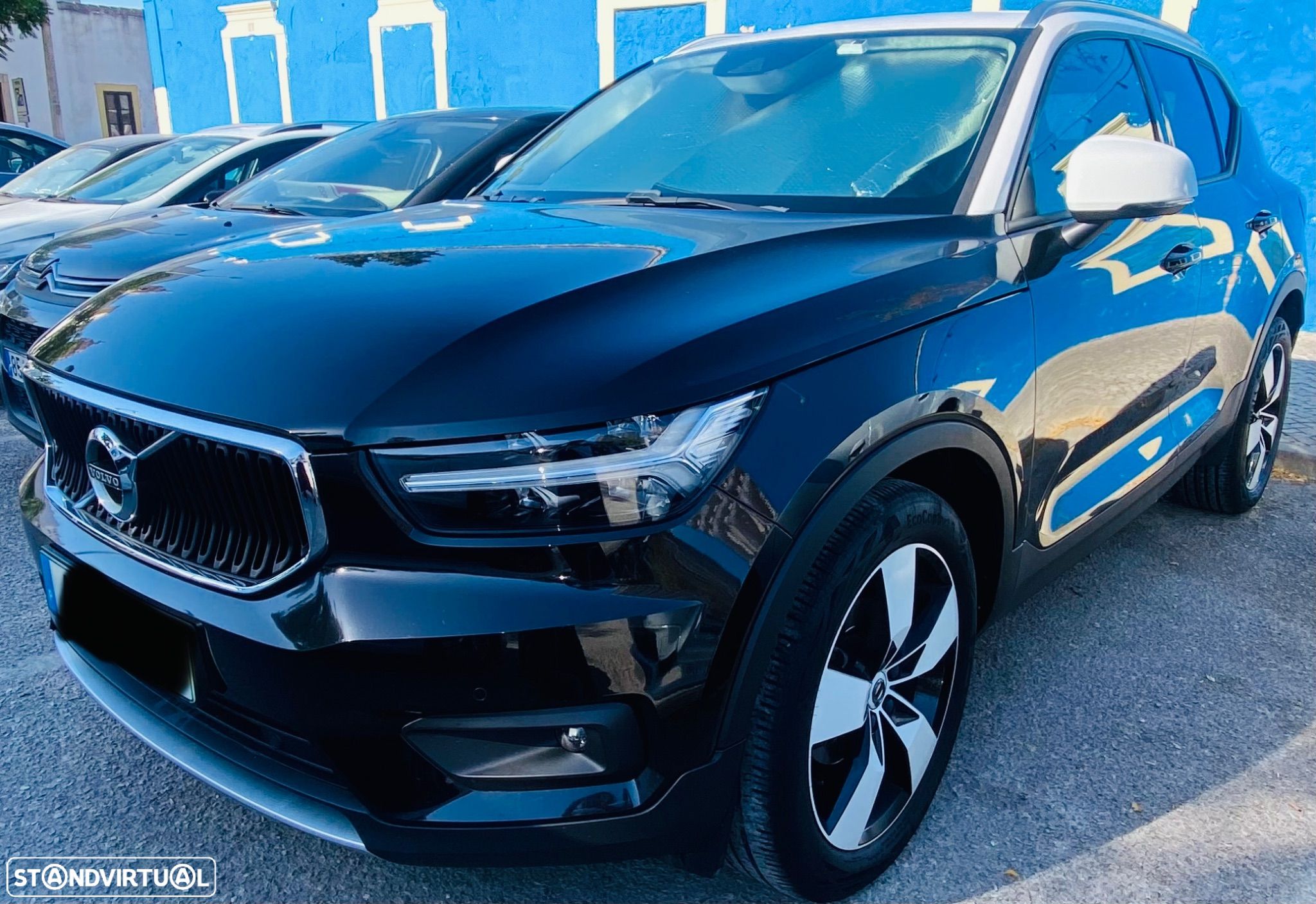 Volvo XC 40 1.5 T2 Momentum Plus - 1