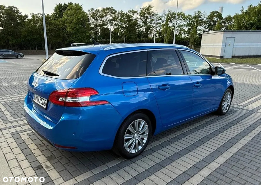 Peugeot 308 SW BlueHDi 130 Allure - 24