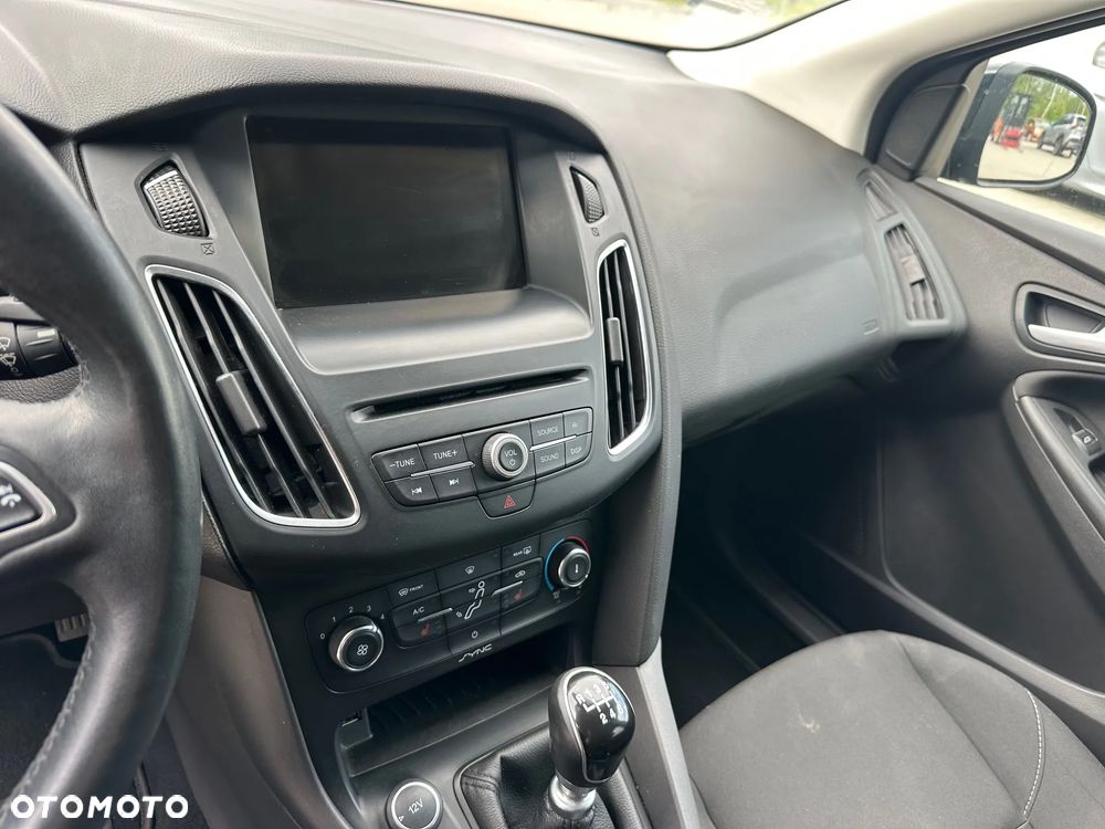 Ford Focus 1.0 EcoBoost Trend - 11