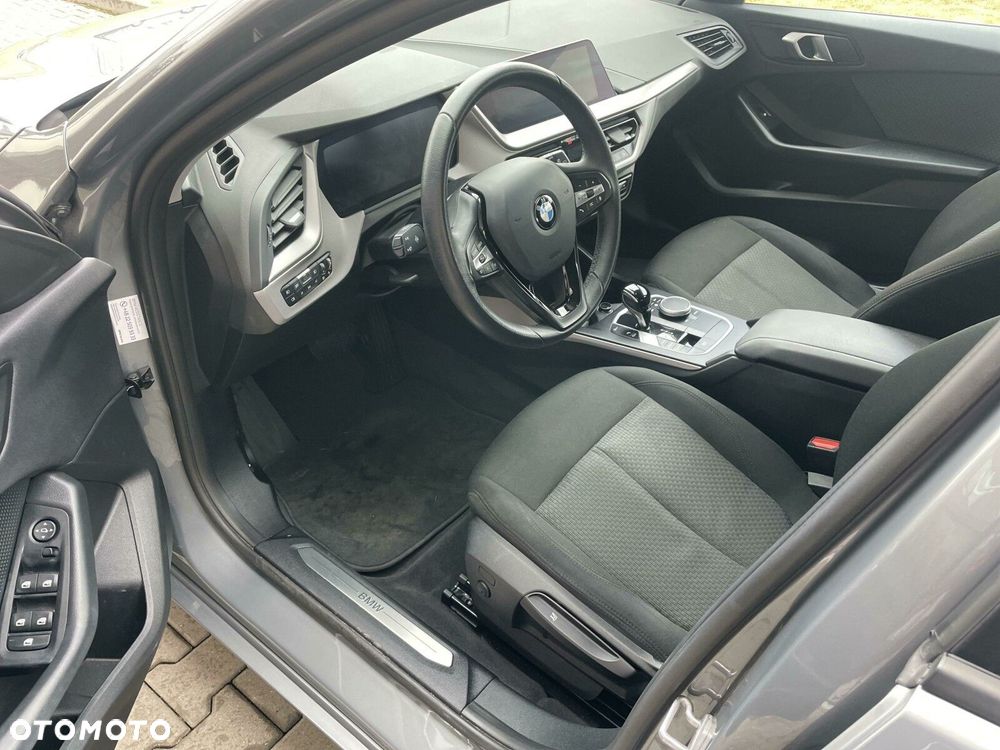 BMW Seria 1 - 11