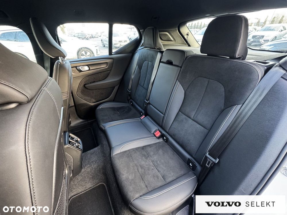 Volvo XC 40 - 26