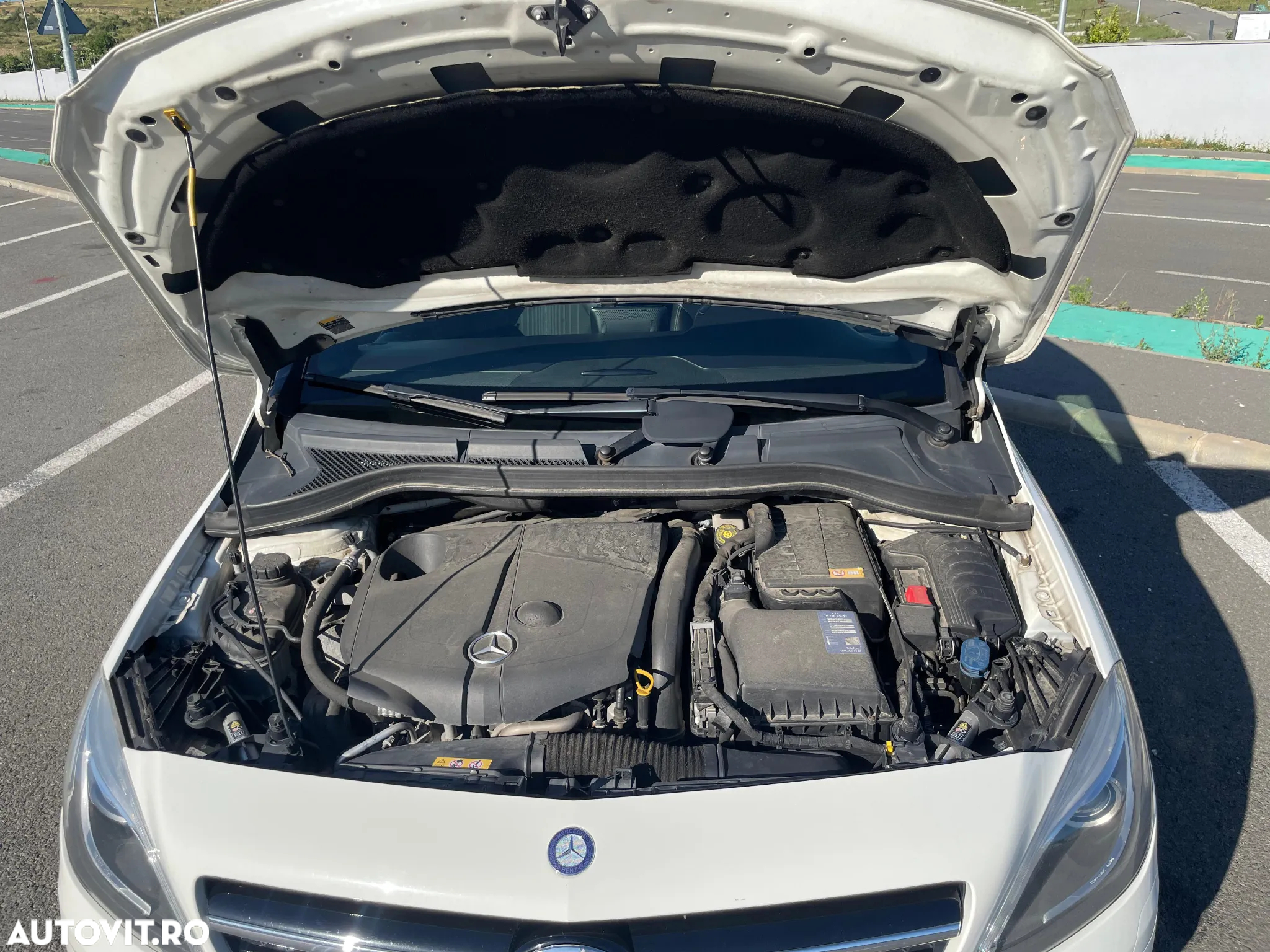 Mercedes-Benz B - 10