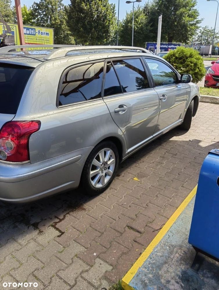 Toyota Avensis 2.0 D-4D Sol+NAVI - 4