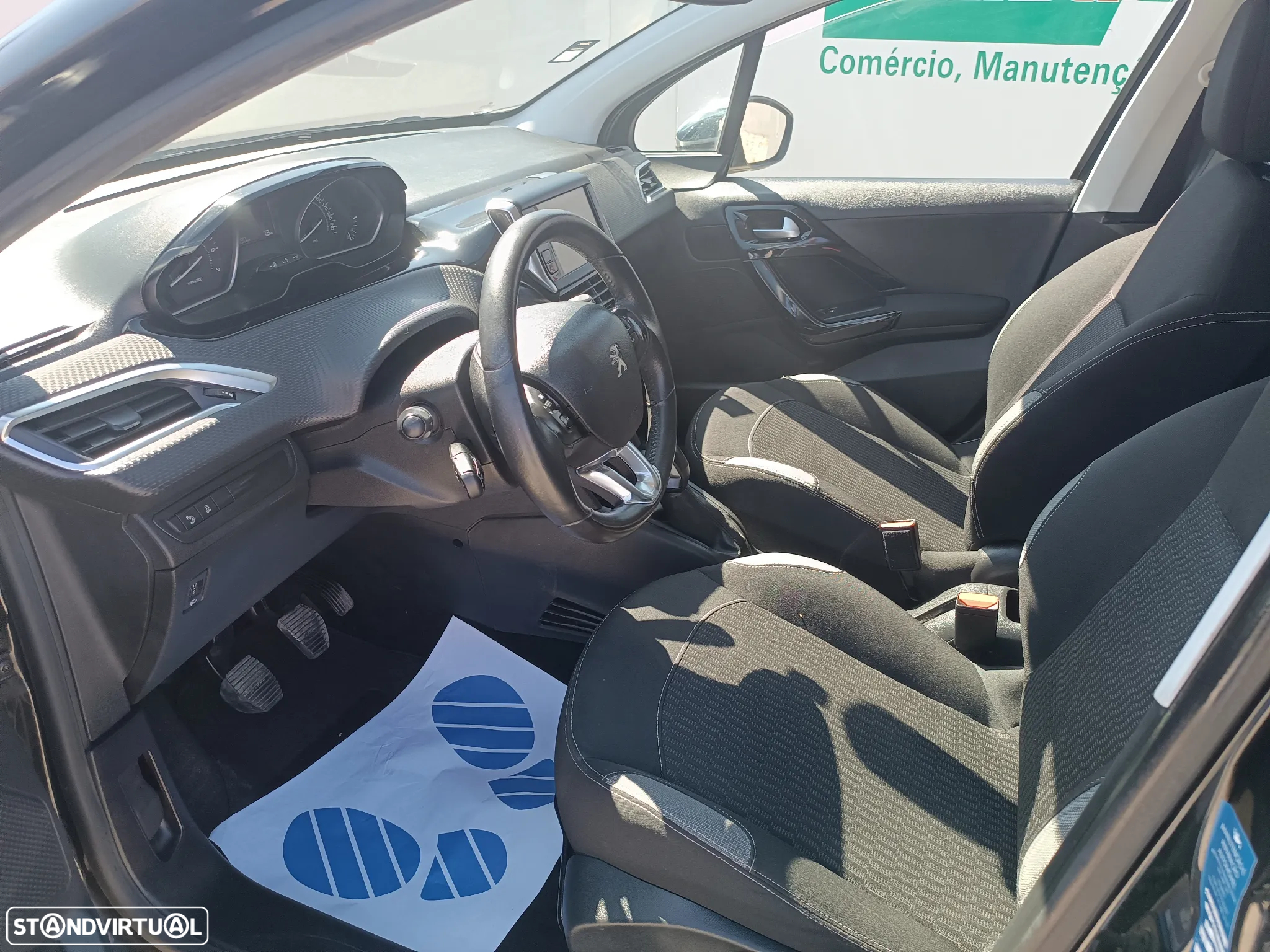 Peugeot 208 1.2 PureTech Style - 15