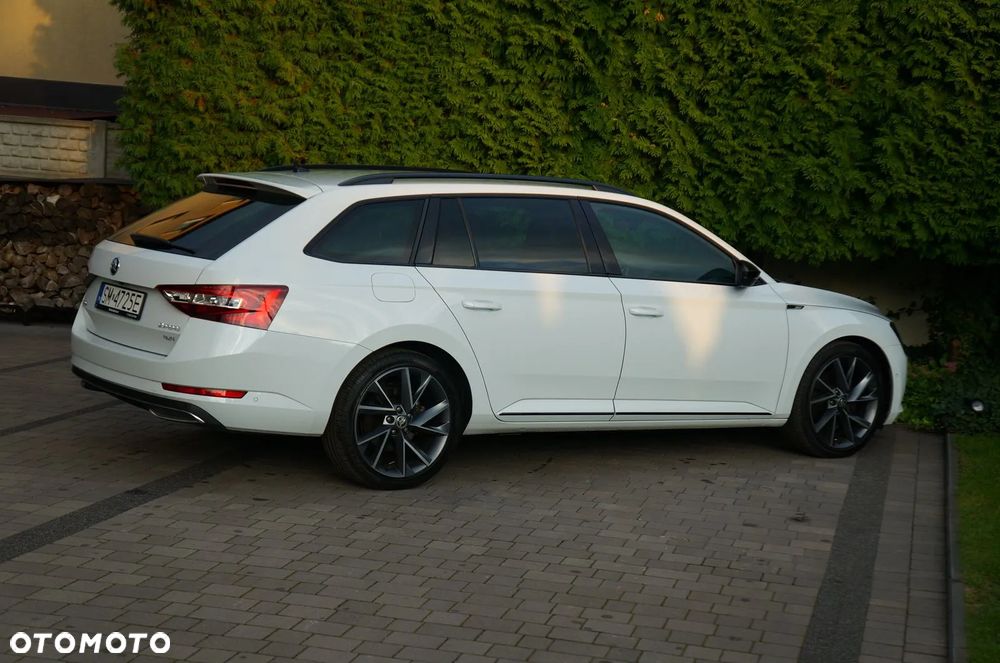 Skoda Superb 2.0 TDI 4x4 Sportline DSG - 11