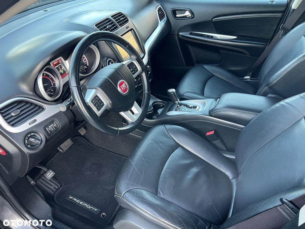 Fiat Freemont 2.0 Multijet Black Code AWD - 9