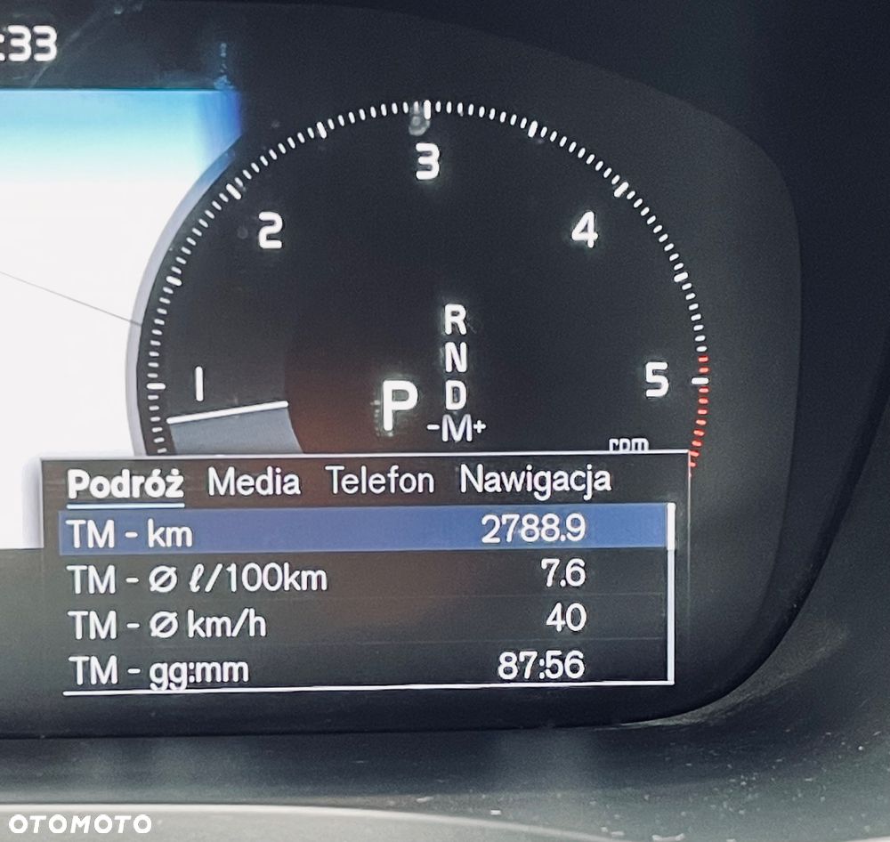 Volvo V60 Cross Country - 9